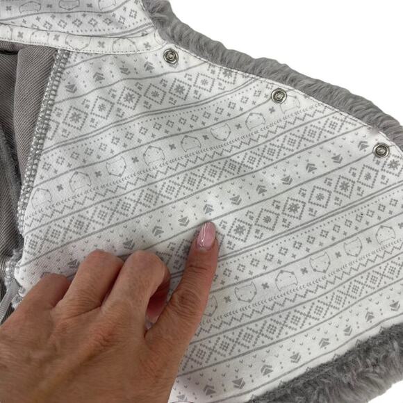 Souris Mini Faux Fur Baby Hooded Jacket with Star Charm Size 9M in Gray - Picture 14 of 15